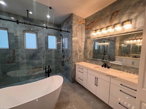 3234 10 Ave, Naples FL 34120-4929 exterior