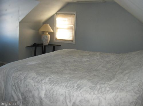 116 Lakeside Blvd, Trenton NJ 08610-1503 exterior