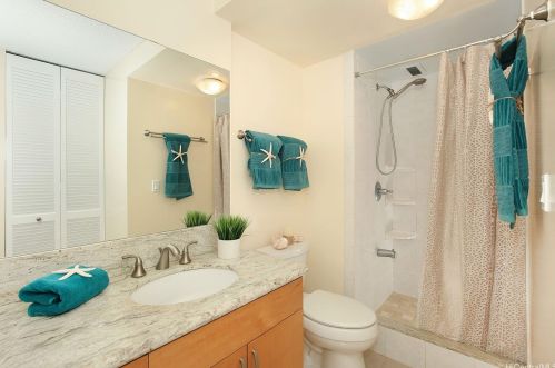 2920 Ala Ilima St, Honolulu HI  96818-2543 exterior