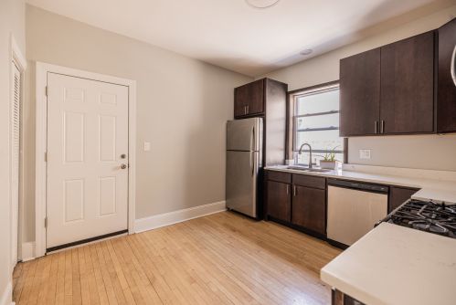 4848 Tripp Ave, Chicago IL 60629-5743 exterior