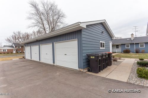 648 Andover St, Grand Rapids MI 49548-7673 exterior