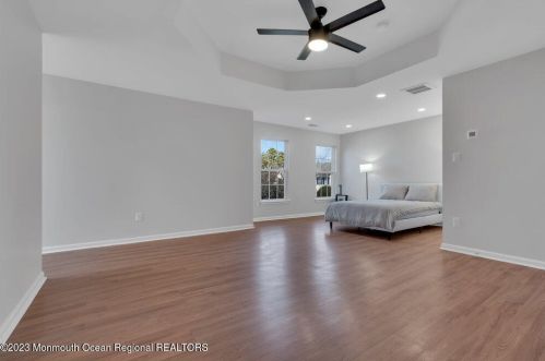 33 Jefferson Ct, Jackson Twp NJ  08527-5159 exterior