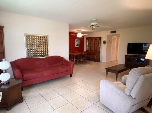 3200 Park Ln, Boynton Beach, FL 33435-1563