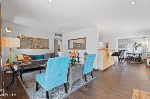 9637 Central Ave, Phoenix AZ  85020-2033 exterior