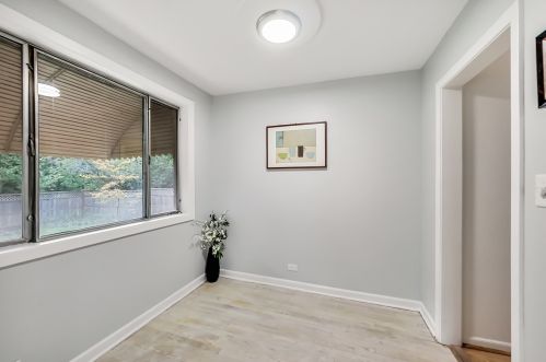 6878 Lehigh Ave, Chicago IL  60646-1406 exterior