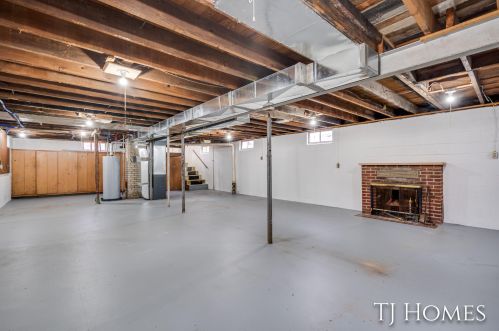 3237 6th St, Meskegon MI  49444-2845 exterior