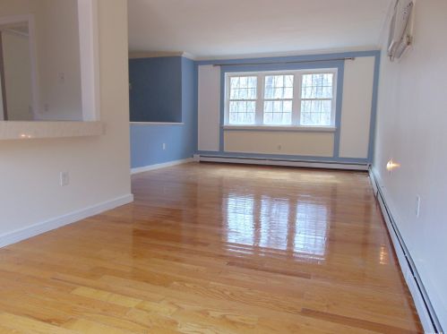 65 Camelot Rd, Poughkeepsie, NY 12601-5914