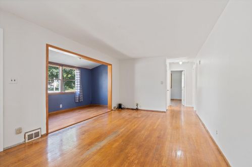 9401 Auer Ave, Milwaukee WI exterior