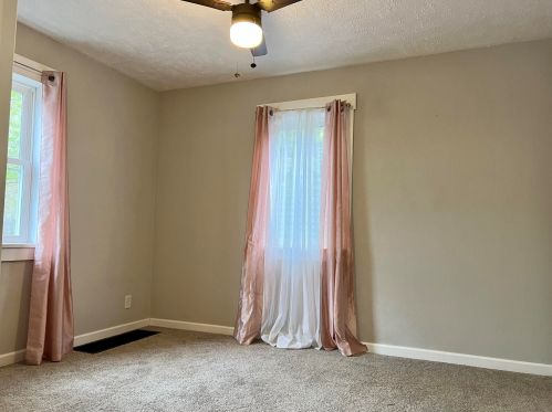 5007 Keyes Dr, Kalamazoo MI  49004-1572 exterior