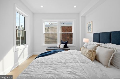 541 22nd St, Philadelphia PA  19130-3130 exterior