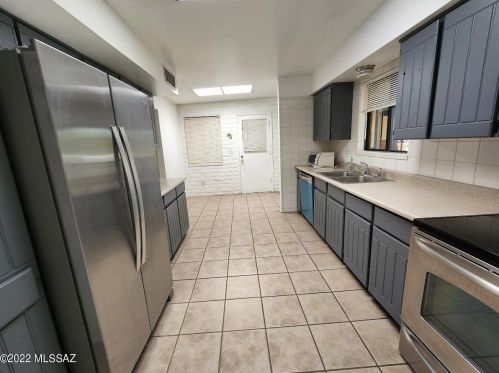 7332 Lurlene Dr, Tucson AZ  85730-1772 exterior