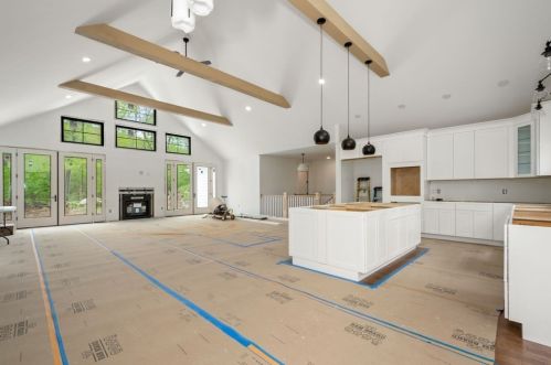 645 Glendale Rd, Wilbraham MA 01095 exterior