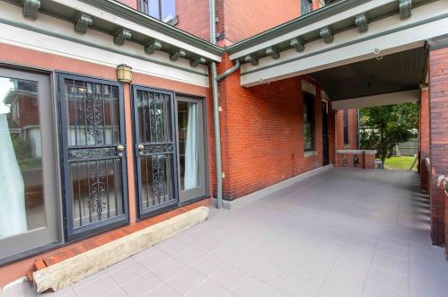 829 Braddock Ave, Pittsburgh PA 15221-3421 exterior