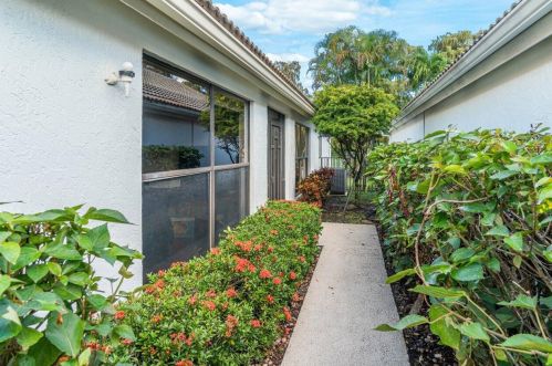 11123 Highland Cir, Boca Raton FL  33428-2719 exterior