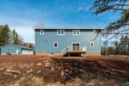 3258 Tischer Rd, Duluth MN 55803-9786 exterior