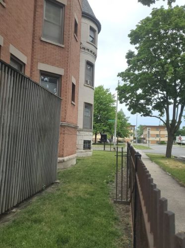 2301 Garfield Blvd, Chicago, IL 60636-1015