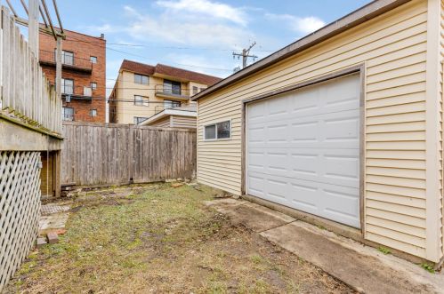 4755 Lotus Ave, Chicago IL 60641-4815 exterior