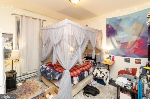 4927 Hazel Ave, Philadelphia PA 19143-2004 exterior