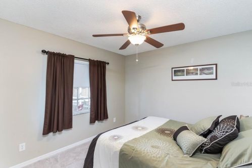 9724 Cypress Pond Ave, Tampa FL 33647-1841 exterior