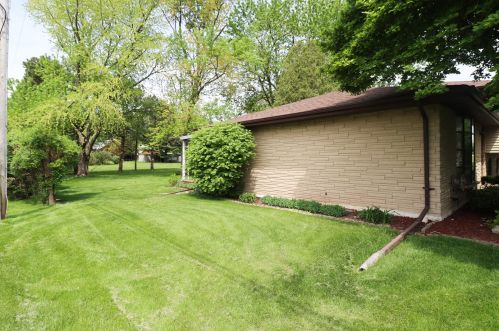 801 Rosary Ln, Joliet IL 60435-2848 exterior