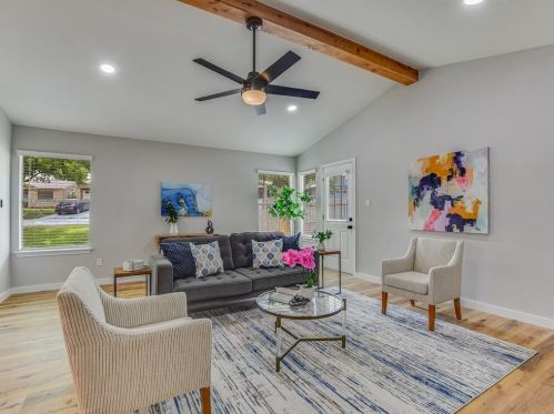 12900 Campos Dr, Austin TX  78727-7040 exterior