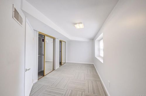 16 Laddie Rd, Middletown NY 10941-1708 exterior