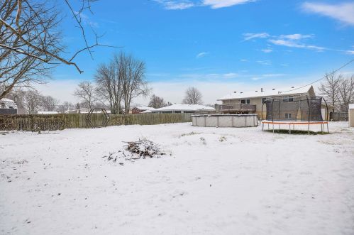 48229 Mallard Dr, New Baltimore MI 48047-2286 exterior