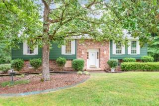 2236 Haven Crest Dr, Chattanooga, TN 37421-2810