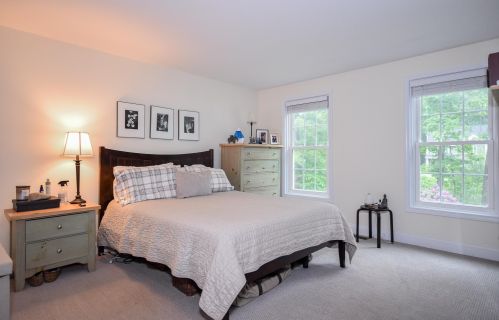 57 Fieldstone Dr, Dover NH 03820-6101 exterior