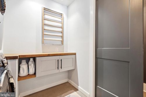 4328 Fleming St, Philadelphia PA 19128-4809 exterior