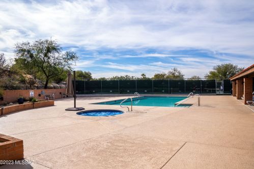 1972 Misty Hollow Ln, Tucson AZ  85704-0953 exterior