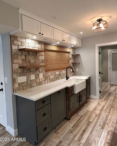 14014 30th Ln, Phoenix AZ  85053-5743 exterior