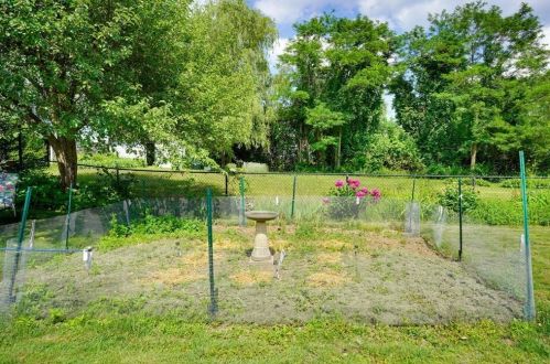 121 Hope Ave, Worcester MA 01603-2237 exterior