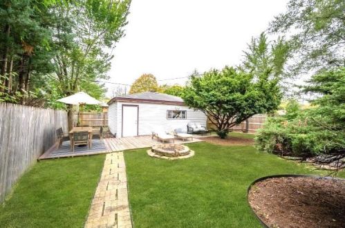 2900 10 Ave, Broadview IL 60153-1923 exterior