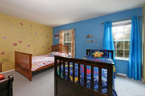 58 Campus Rd, Peekskill NY 10566-2554 exterior