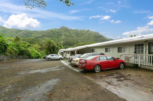 3476 Kalihi St, Honolulu HI  96819-3078 exterior