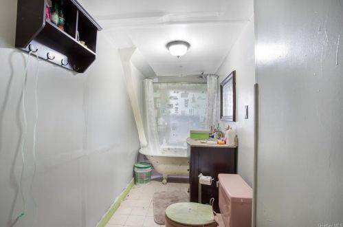 483 5th St, Mount Vernon NY 10553-2117 exterior