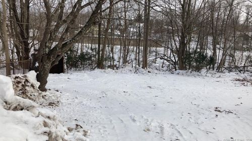 61 Derby Ave, Seymour CT 06483-3106 exterior