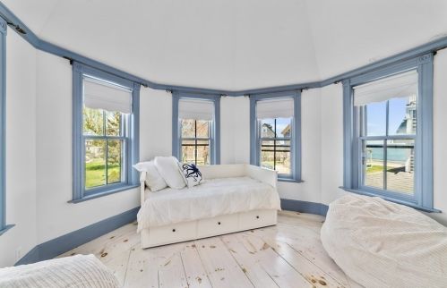 9 Thomas St, Marshfield MA  02020-4018 exterior