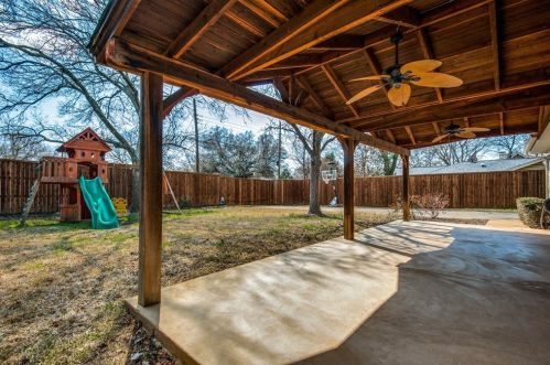 3972 Candlenut Ln, Dallas TX 75244-6609 exterior