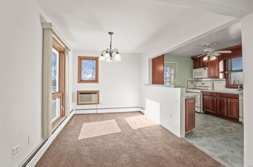 13 Prospect St, Greenwich CT 06830-6820 exterior