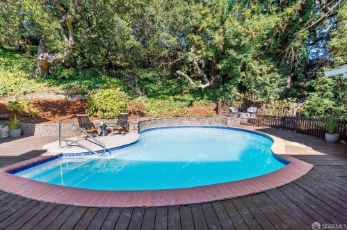 1306 Murchison Dr, Millbrae CA 94030-3026 exterior