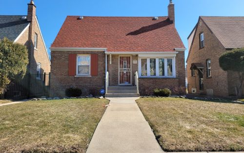 9335 Peoria St, Chicago, IL 60620-2728