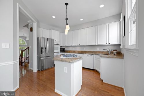 5412 Chieftain Cir, Alexandria VA 22312-2332 exterior