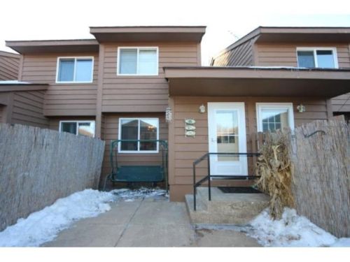 2439 Crestwood Dr, Saint Paul, MN 55109-2255