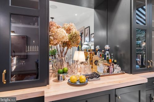 718 22nd St, Philadelphia PA 19130-0027 exterior