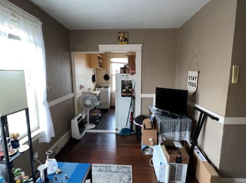 131 Daboll St, Providence RI 02907-2529 exterior