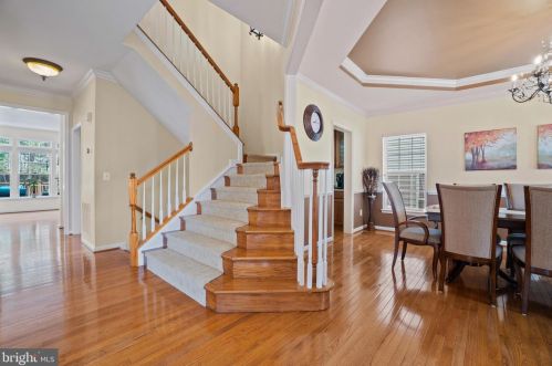 6802 Morning Brk Ter, Alexandria VA 22315-6117 exterior