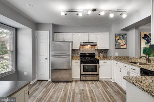 5319 Buxton Ct, Alexandria VA 22315-4760 exterior