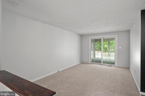 717 Snowdon Ln, Glen Burnie MD 21061-4824 exterior